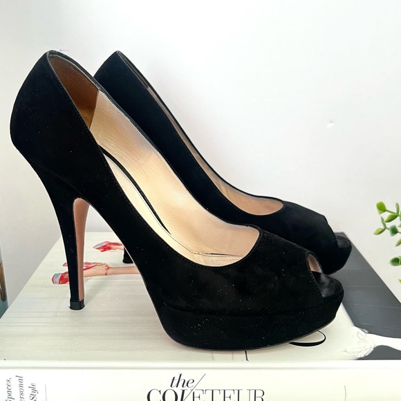 Prada Black Velvet Peep Toe Pump Size 38 US 8 - Picture 1 of 6
